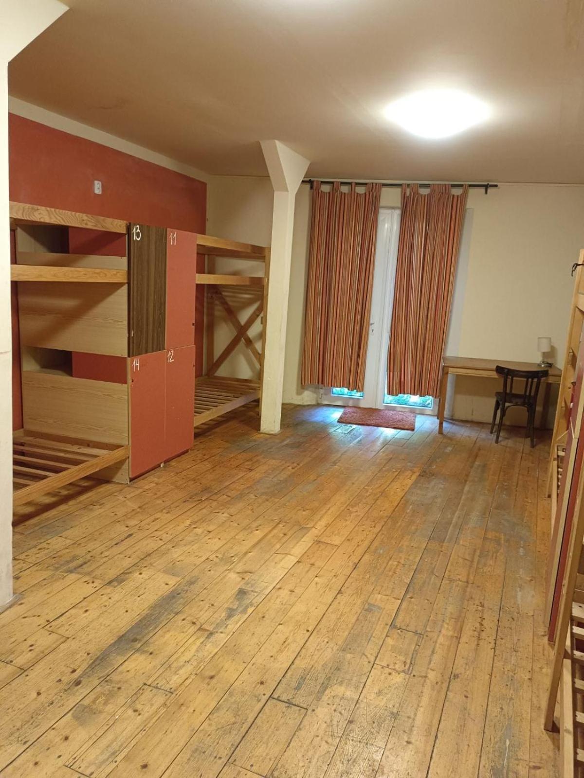 Hostel House Marabou *