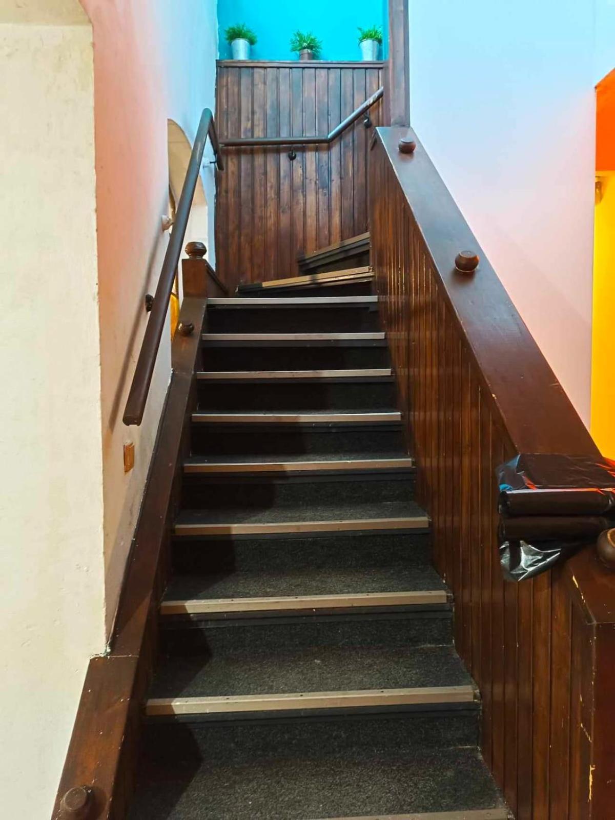 House Marabou Hostel