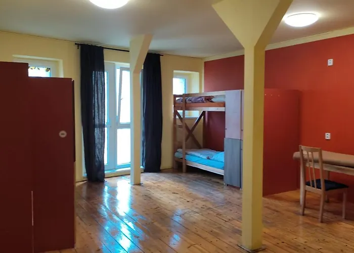 House Marabou